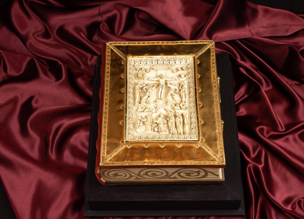 The Sacramentary of Henry II