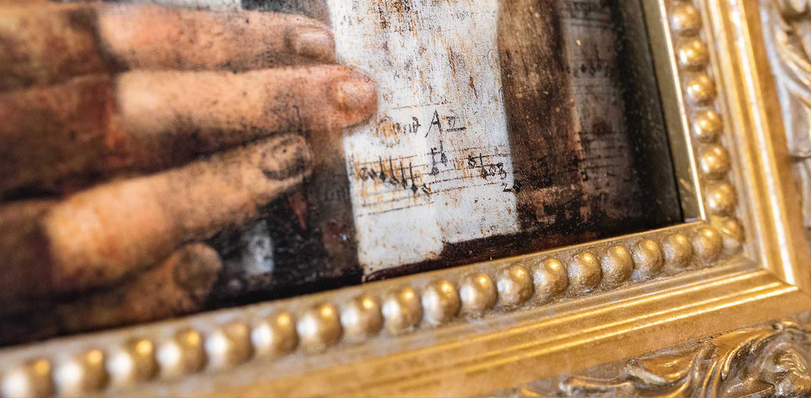 Detail Hand mit Notenblatt