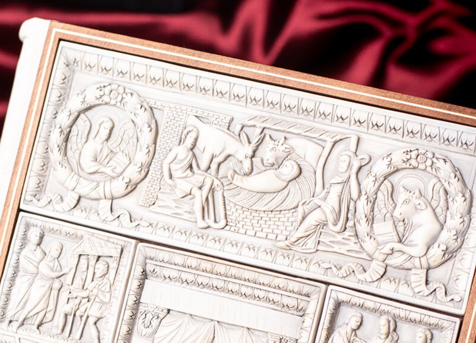 Luxusbibel Deckel Detail